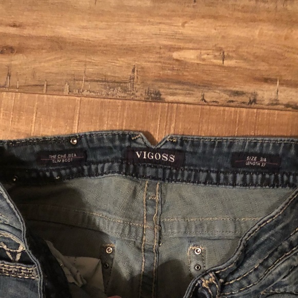 Distressed blue jeans 👖 - Picture 6 of 6